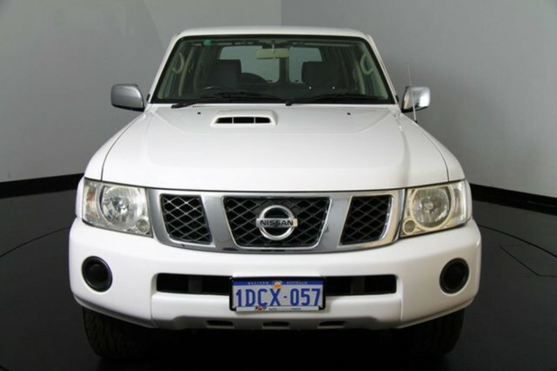2006 NISSAN PATROL ST (4x4) GU IV