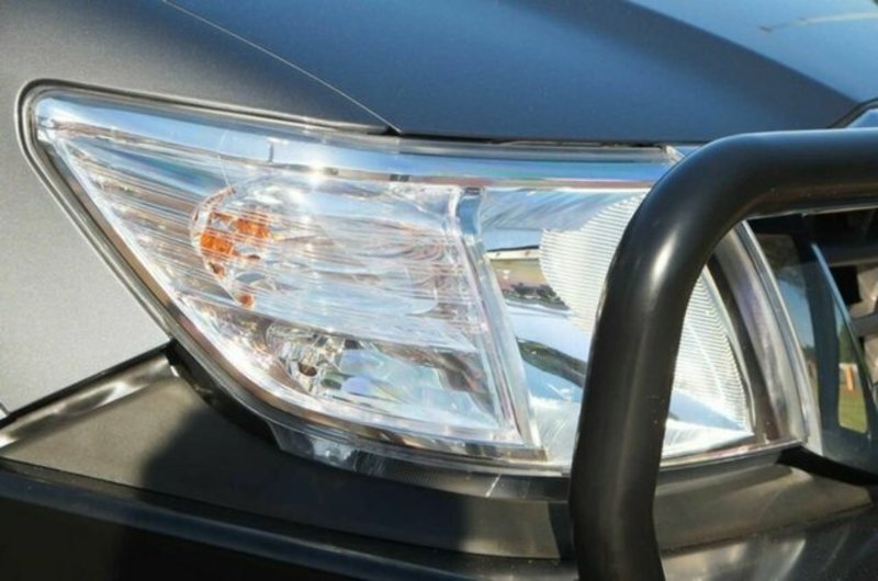 2013 TOYOTA HILUX SR5 (4x4) KUN26R MY12