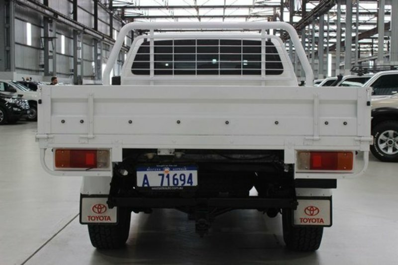 2009 TOYOTA HILUX SR5 (4x4) KUN26R 09 UPGRADE