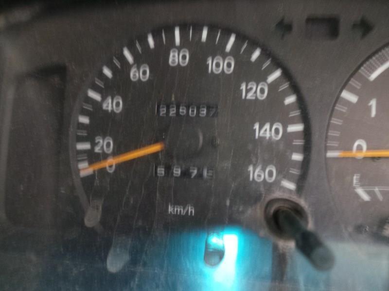 2001 TOYOTA DYNA TRAY TRUCK