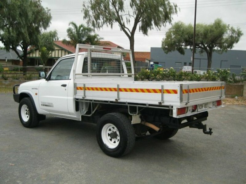 2002 NISSAN PATROL DX (4x4) GU