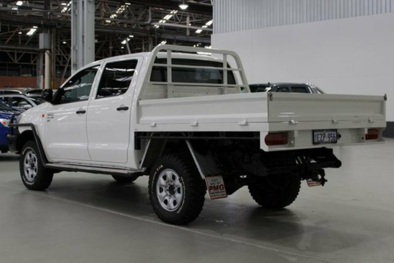2013 TOYOTA HILUX SR (4x4) KUN26R MY12