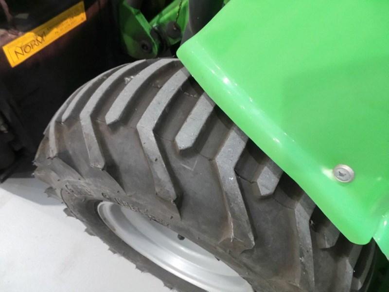 AVANT 220 WHEEL LOADER