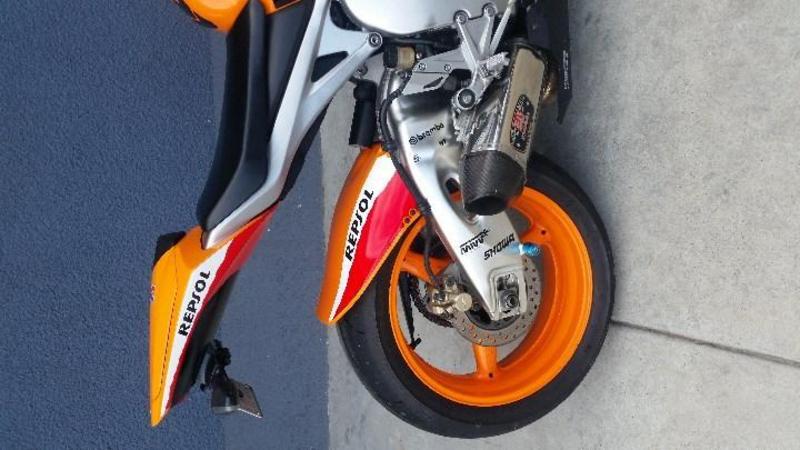 2009 HONDA CBR1000RR (REPSOL LIMITED EDITION)