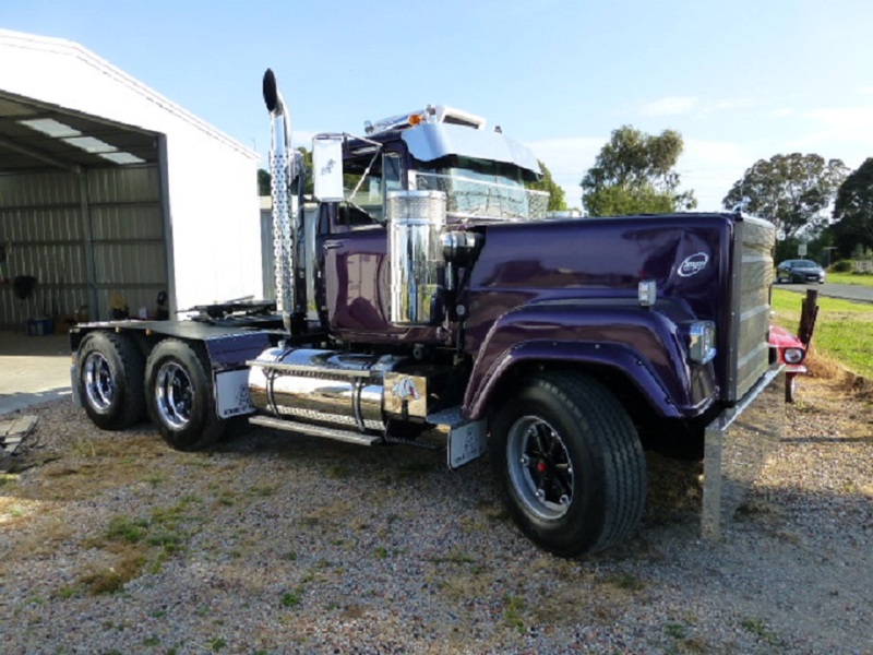 1984 MACK SUPERLINER