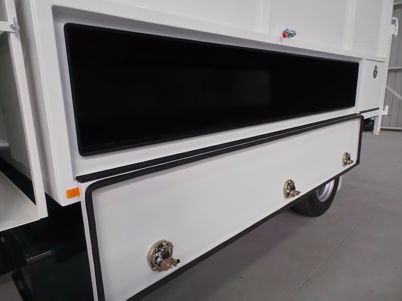 2016 HINO FD 1124-500 Series FD 1124-500 Series Truck
