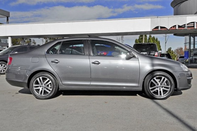 2007 VOLKSWAGEN JETTA FSI 1KM MY07