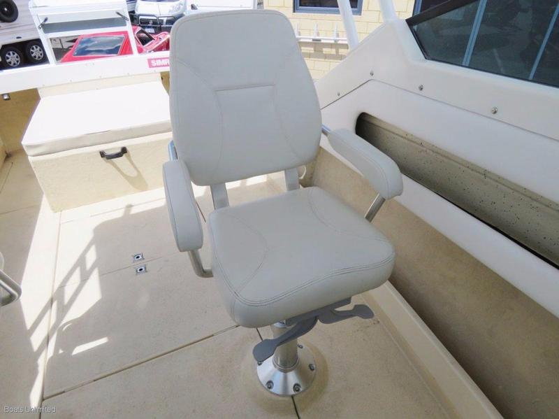 Baron Super Sports 23 LOOKS BRAND NEW, QUALITY BUILT EXCELLENT POWER,