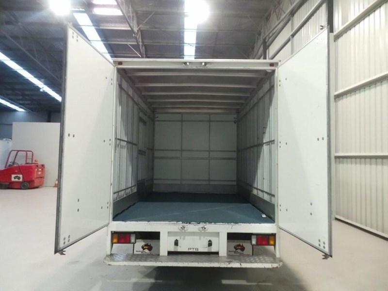 2013 ISUZU NNR200