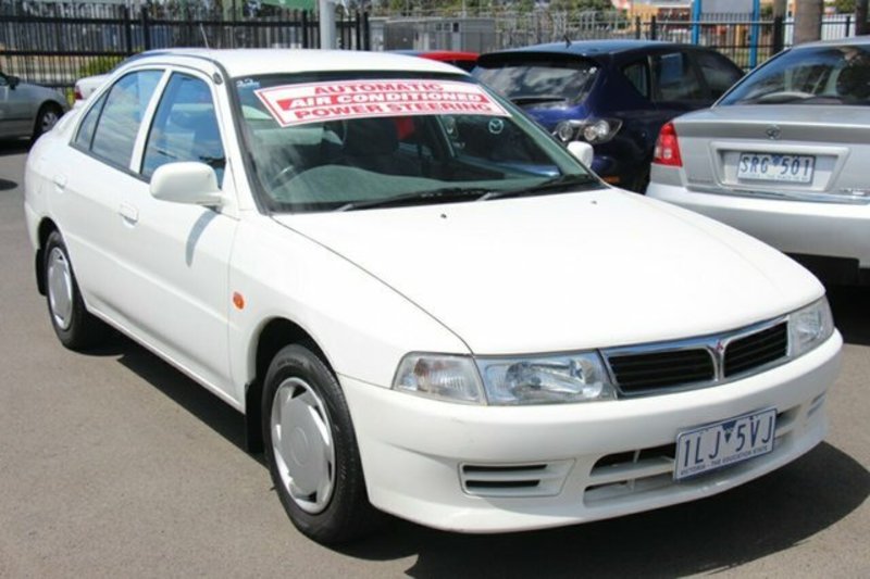 2001 MITSUBISHI LANCER GLi CE2