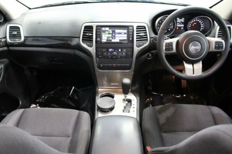 2012 JEEP GRAND CHEROKEE LAREDO (4x4) WK