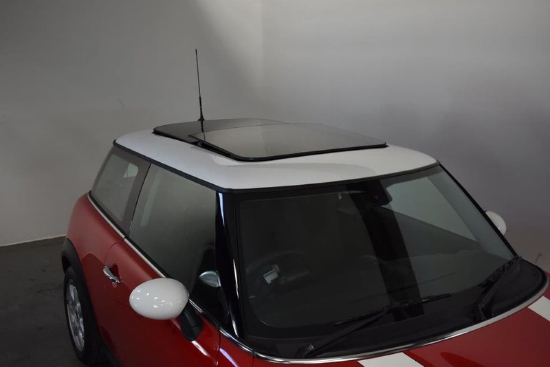 2009 MINI HATCH COOPER CHILLI R56