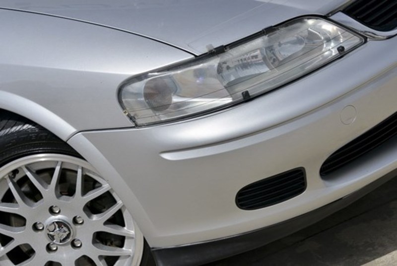 2000 HOLDEN VECTRA GL JS II
