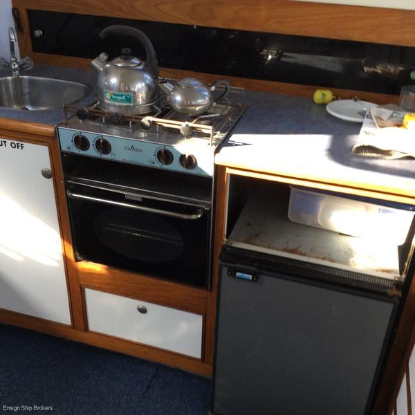 Cairns Custom Craft 8600