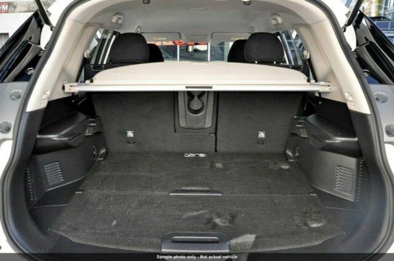 2015 NISSAN X-TRAIL ST (FWD) T32