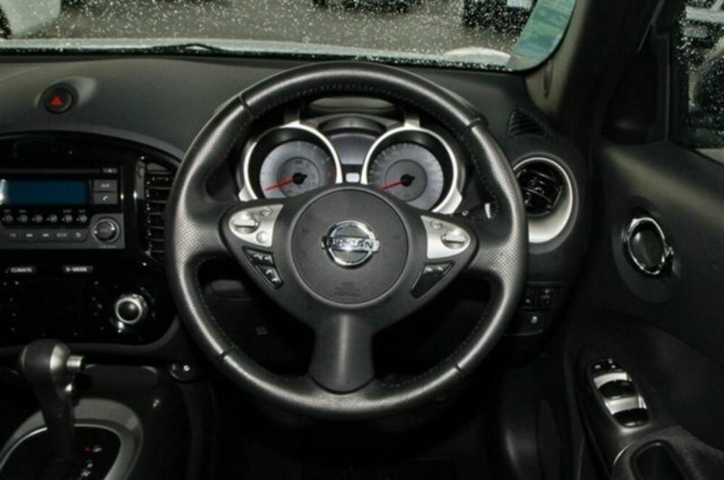 2014 NISSAN JUKE ST 2WD F15 MY14
