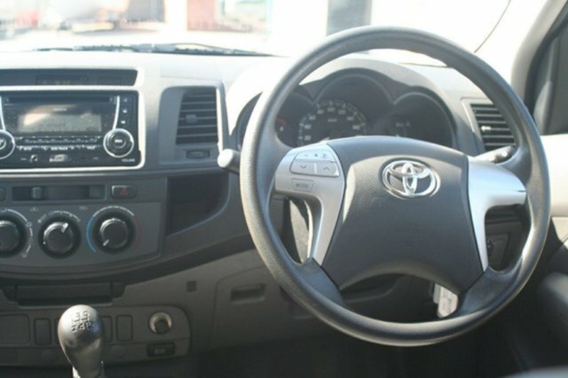 2012 TOYOTA HILUX SR (4x4) KUN26R MY12