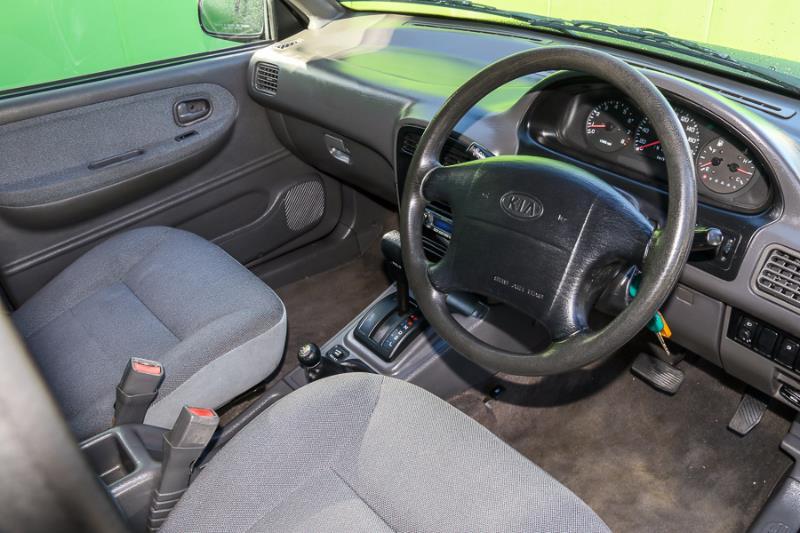 2002 KIA SPORTAGE