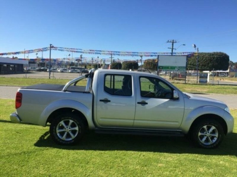 2012 NISSAN NAVARA ST (4x4) D40