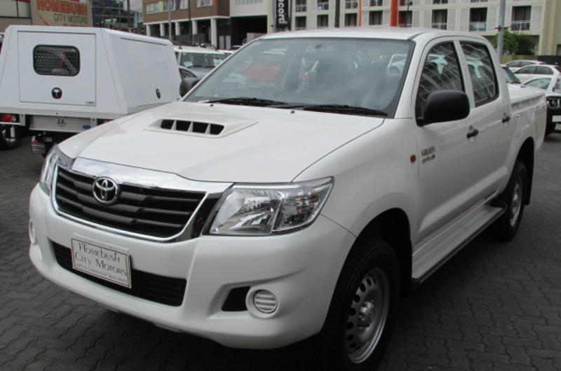 2014 TOYOTA HILUX SR (4x4) KUN26R MY14
