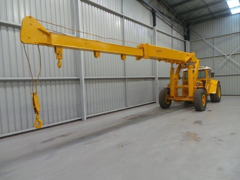 CHAMBERLAIN 8 TON YARD CRANE