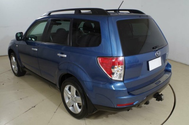 2010 SUBARU FORESTER XS MY10