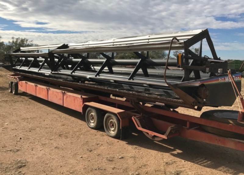 Case IH 2388 Harvester Header