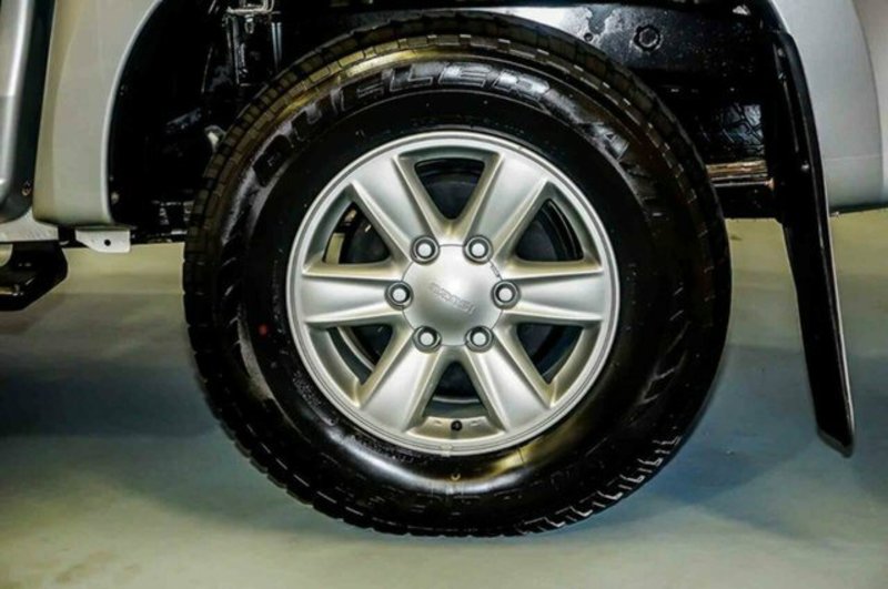 2014 ISUZU D-MAX LS-M HI-RIDE (4x4) TF MY15