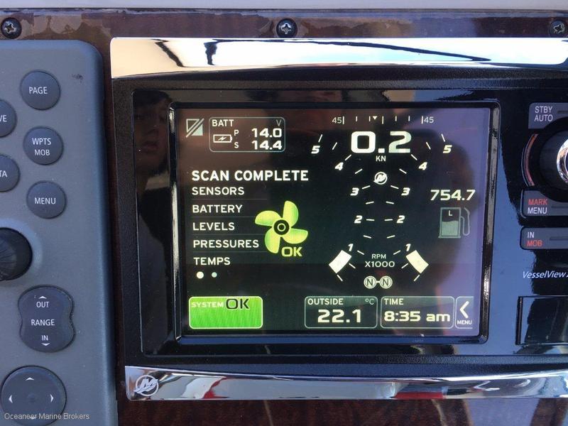 Sea Ray Sports Cruiser PRICE REDUCED NOW INCLUDES PEN