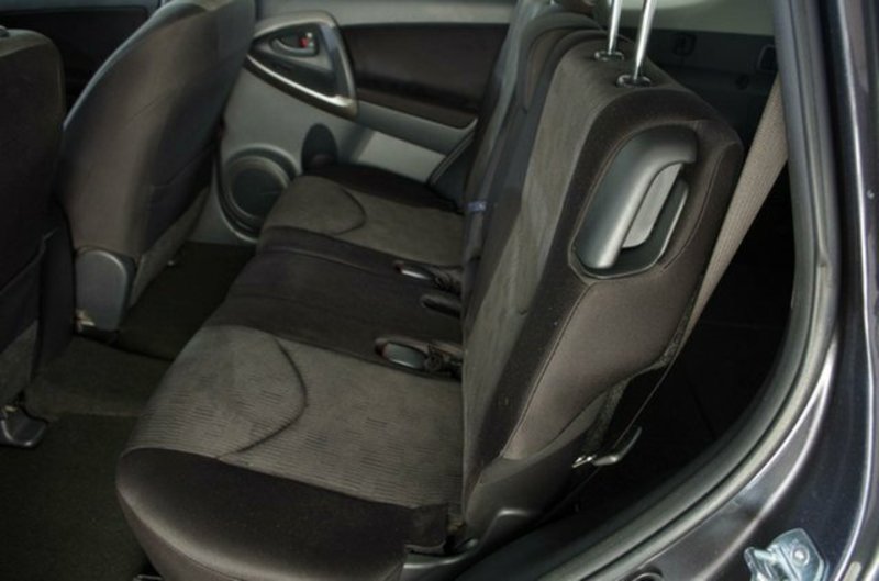 2011 TOYOTA RAV4 CV ACA33R MY11