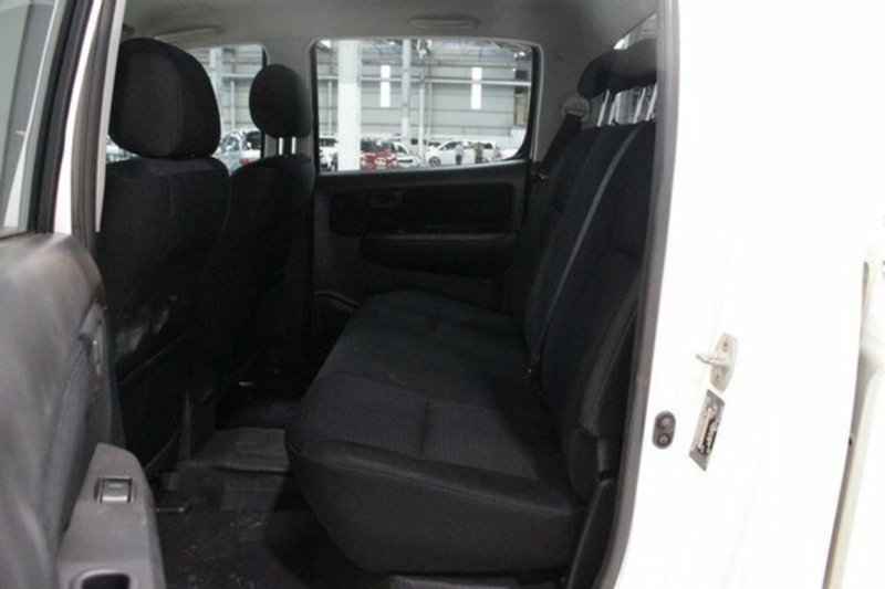 2014 TOYOTA HILUX SR (4x4) KUN26R MY14