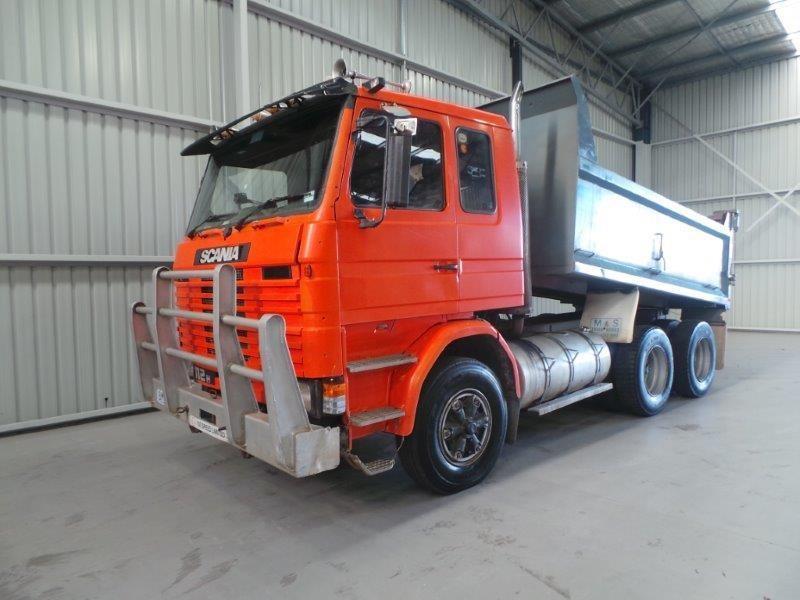 1985 SCANIA R112H