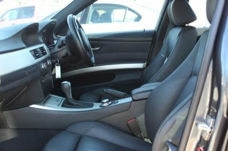 2007 BMW 3 25i E90 07 UPGRADE