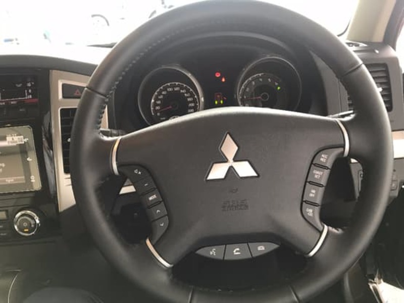 2017 MITSUBISHI PAJERO GLX NX