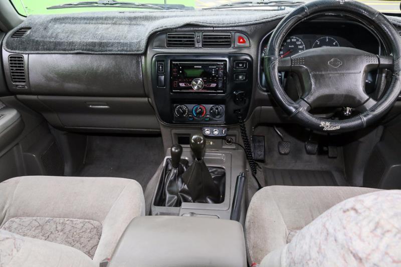 1998 NISSAN PATROL ST GU