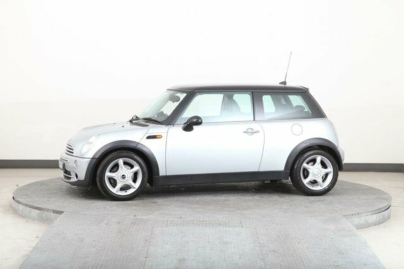 2004 MINI COOPER R50