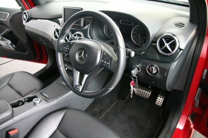2013 MERCEDES-BENZ B250 BE 246 MY13