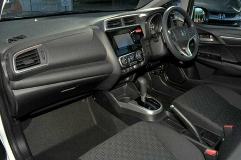 2017 HONDA JAZZ VTi GK MY17