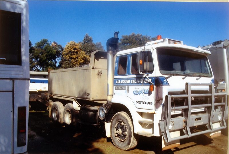 1984 INTERNATIONAL T 2670240