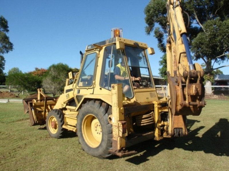 CATERPILLAR 428 428 Loader