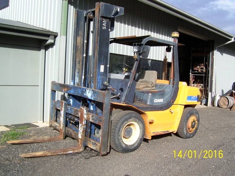 CLARKE FORKLIFT