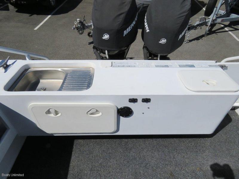 Trailcraft 8m HARDTOP TWIN MRECURY 4 STROKE, GREAT DECK SPACE