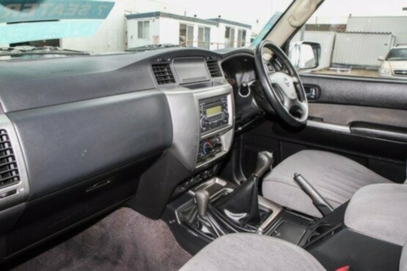 2011 NISSAN PATROL ST (4x4) GU VII