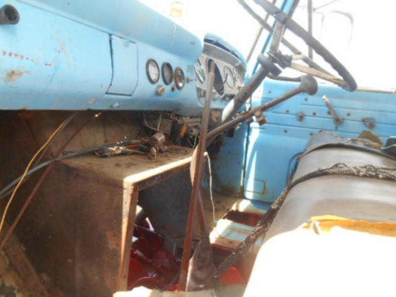 FORD F800 CREW F800 CREW Truck