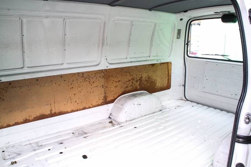 2002 TOYOTA HIACE RZH113R