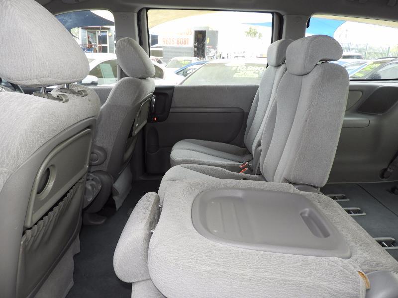 2008 KIA GRAND CARNIVAL