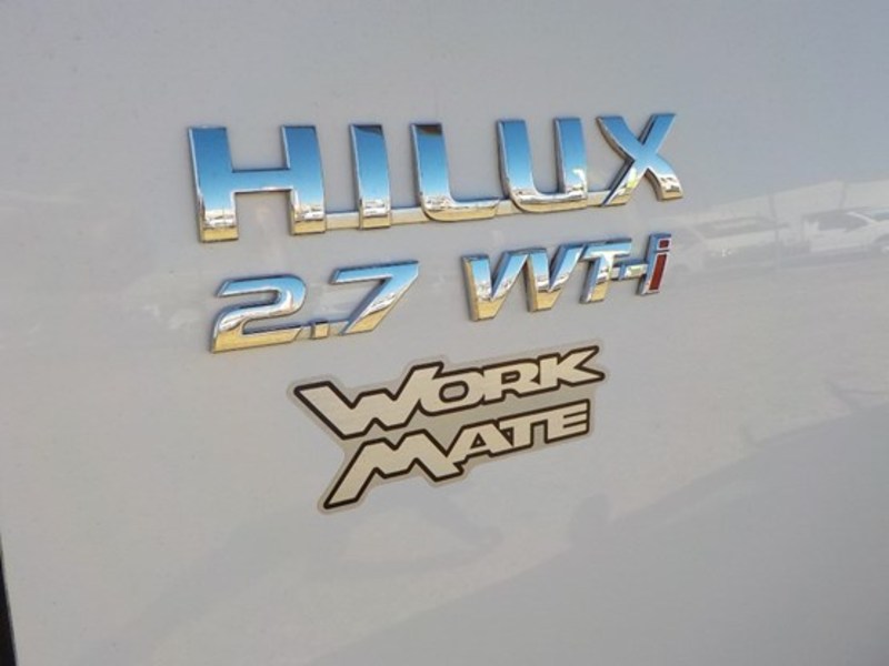 2006 TOYOTA HILUX WORKMATE TGN16R