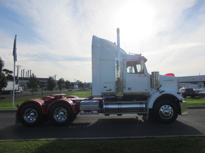 2012 WESTERN STAR 4864FX STRATOSPHERE 4864FX Truck