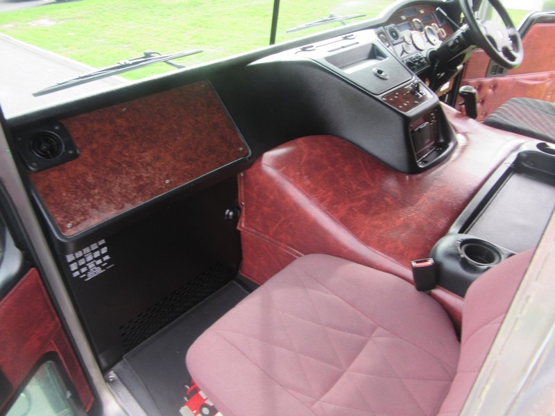 2009 KENWORTH K108 LOW ROOF K108 Truck