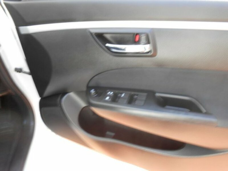 2015 SUZUKI SWIFT GL NAVIGATOR FZ MY14